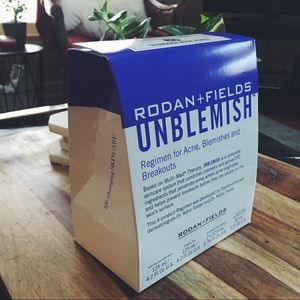 Rodan + Fields UNBLEMISH Regimen